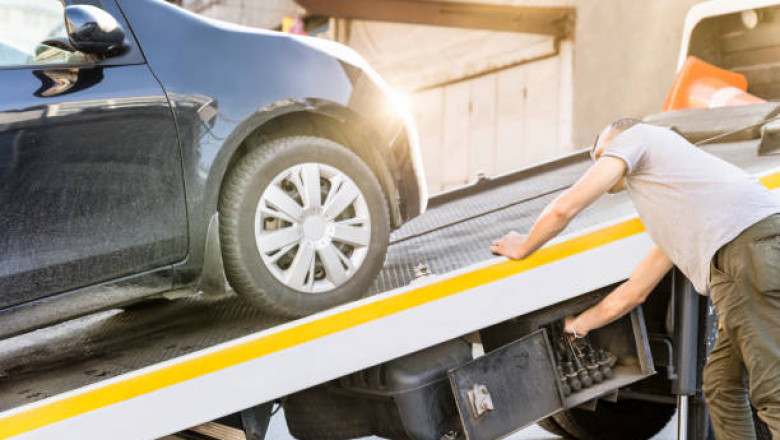 Items you Should Have in your Car in Case you Need Towing service