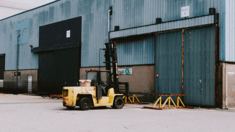 How Multi-Directional Forklifts Are Transforming Urban Logistics