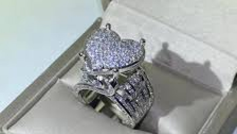 These Iced Out Rings Look Insane and They’re Shockingly Affordable