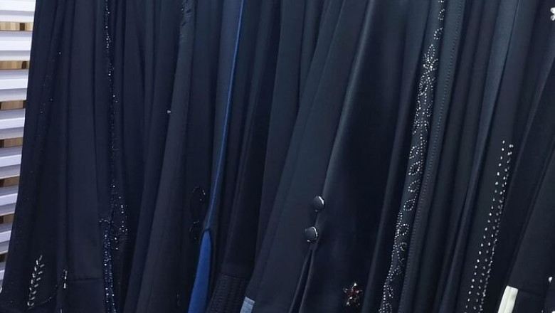 The Timeless Appeal of the Emirati Abaya: A Symbol of Elegance and Identity