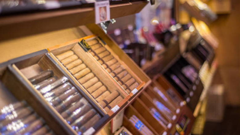 How Does A Smoke Shop Ensure Quality And Safety In Products?