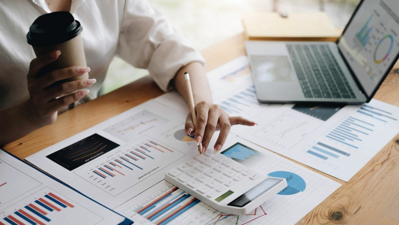 Lost in Receipts? Bookkeeping Services Bring Clarity Fast