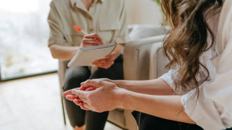 What Techniques a Psychotherapist Use for Managing Social Anxiety?