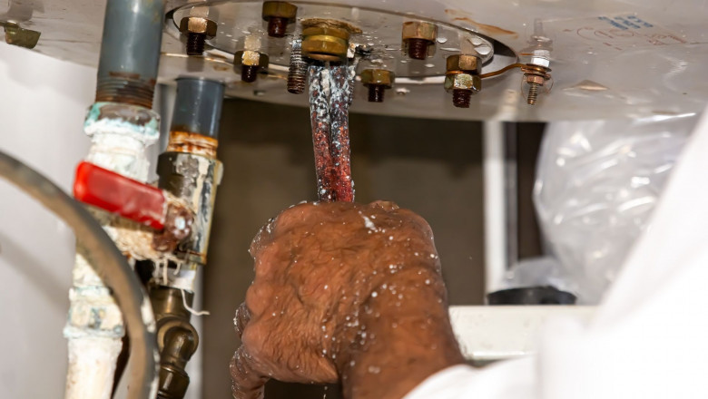 What to Expect from a Fire Damage Restoration Service Visit?