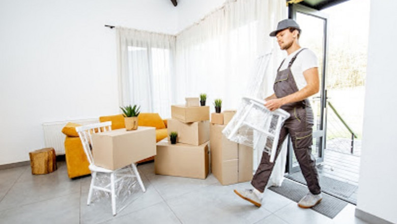 How Do Movers Ensure the Safety of Your Belongings?