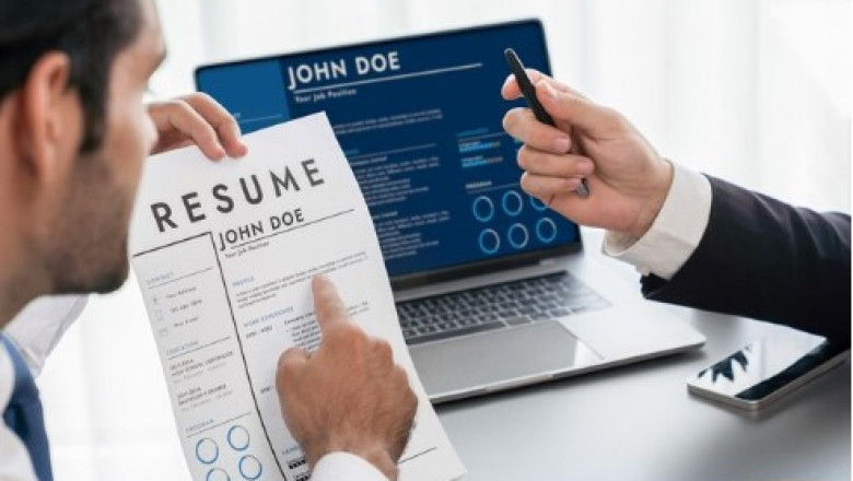 The Ultimate Guide to Resume Builders