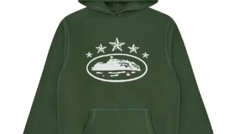 Why the Corteiz 5-Star Hoodie Is a Must-Have in UK Streetwear