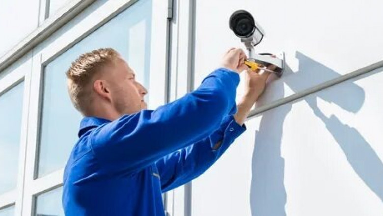 Top 8 Smart Devices Security System Installers Recommend