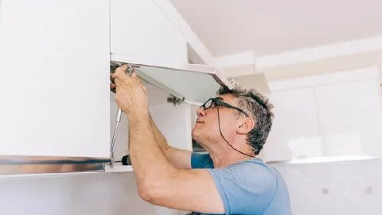 How RV Cabinet Repair Services Handle Water Damage Repairs