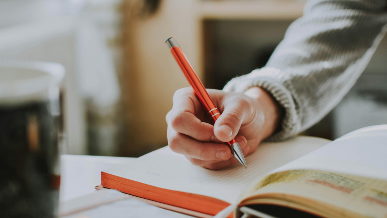 The Role of Institutions in Monitoring Unofficial Class Help Channels