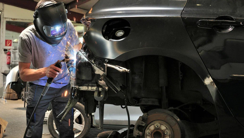 Top 7 Things You Should Know About Collision Repair Services