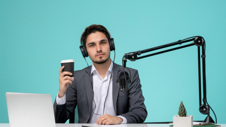Why American Voiceover Artists Are a Global Favorite?