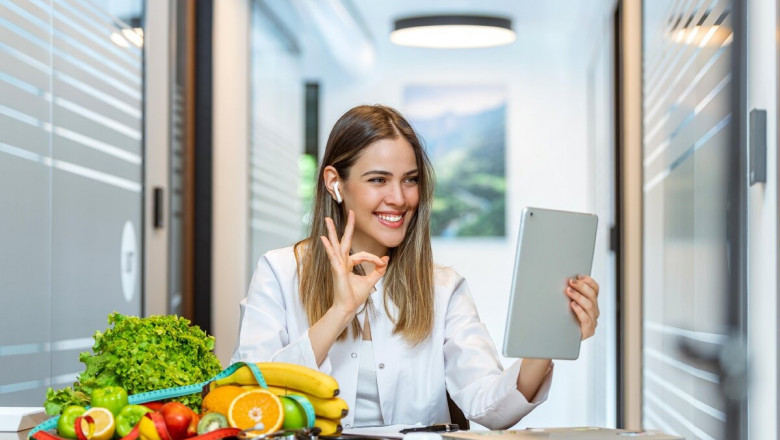 8 Benefits of Expert Nutrition Coaching Services for Busy Moms