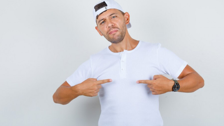 The Ultimate Guide to Buying Bulk V-Neck T-Shirts: Style, Comfort & Savings in Every Stitch