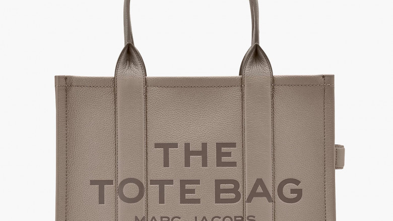 The Iconic Tote: A Fashion Staple