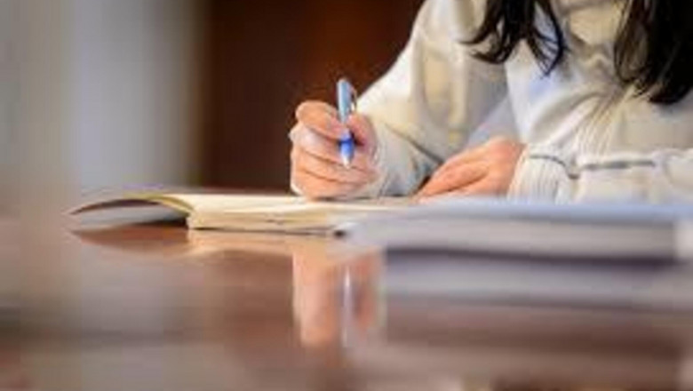 Bridging Theory and Practice: Expert BSN Writing for Real-World Nursing Success
