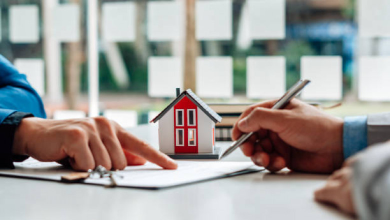 How Do Property Management Companies Screen Renters?