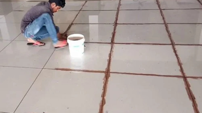 How to Effectively Clean Grout in Dubai