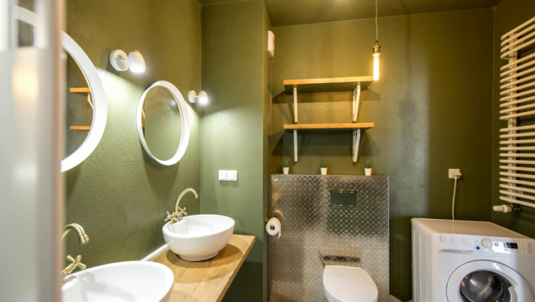 Why Does Small Bathroom Renovation Cost Vary by Region?