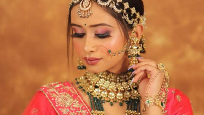 Book Expert Makeup Artist Home Service for Bridal and Event Glam