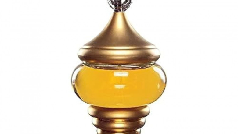 عطر الف ليلة وليلة: سحر الشرق في قارورة واحدة