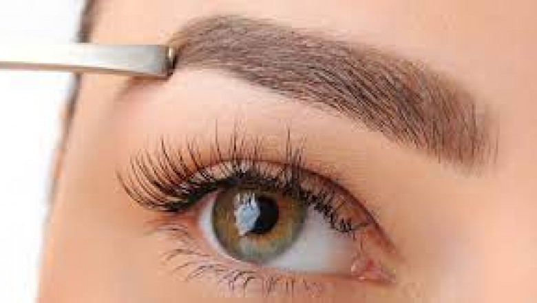 From 90s Thin to Today’s Thick: How Transplants Keep You on Trend