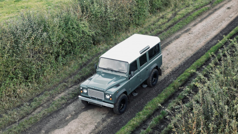 Luxury Restored Defenders for Sale – Premium Picks
