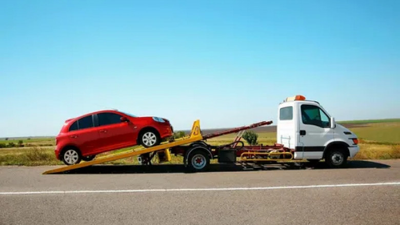 Towing Service Hacks: 8 Things Smart Drivers Always Do First