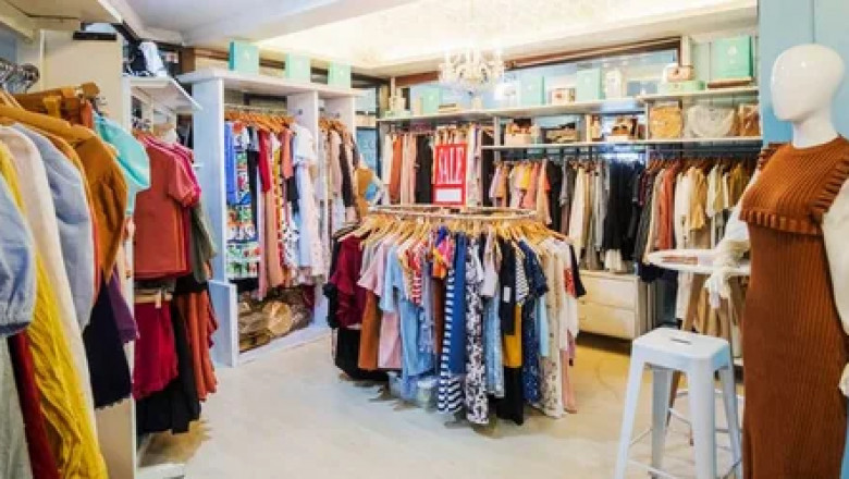 7 Trending Styles You’ll Only Find at a Women's Clothing Store in 2025