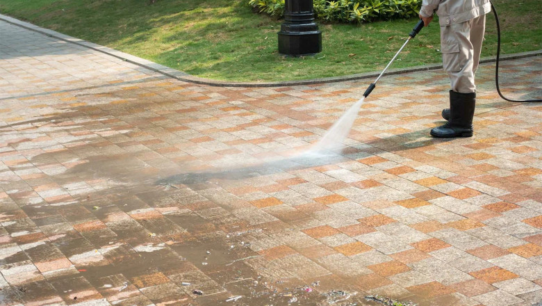 How Often Should You Use a Pressure Washing Service?