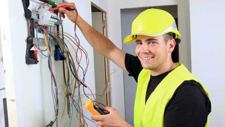 What's the Danger of Backstabbed Outlets —How Electricians Fix Them?