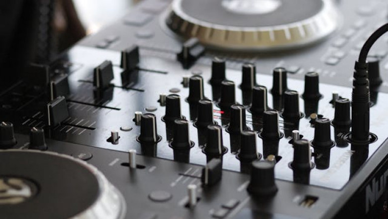 The Future Is Sound: Exploring Electric Vehicle Audio Technology